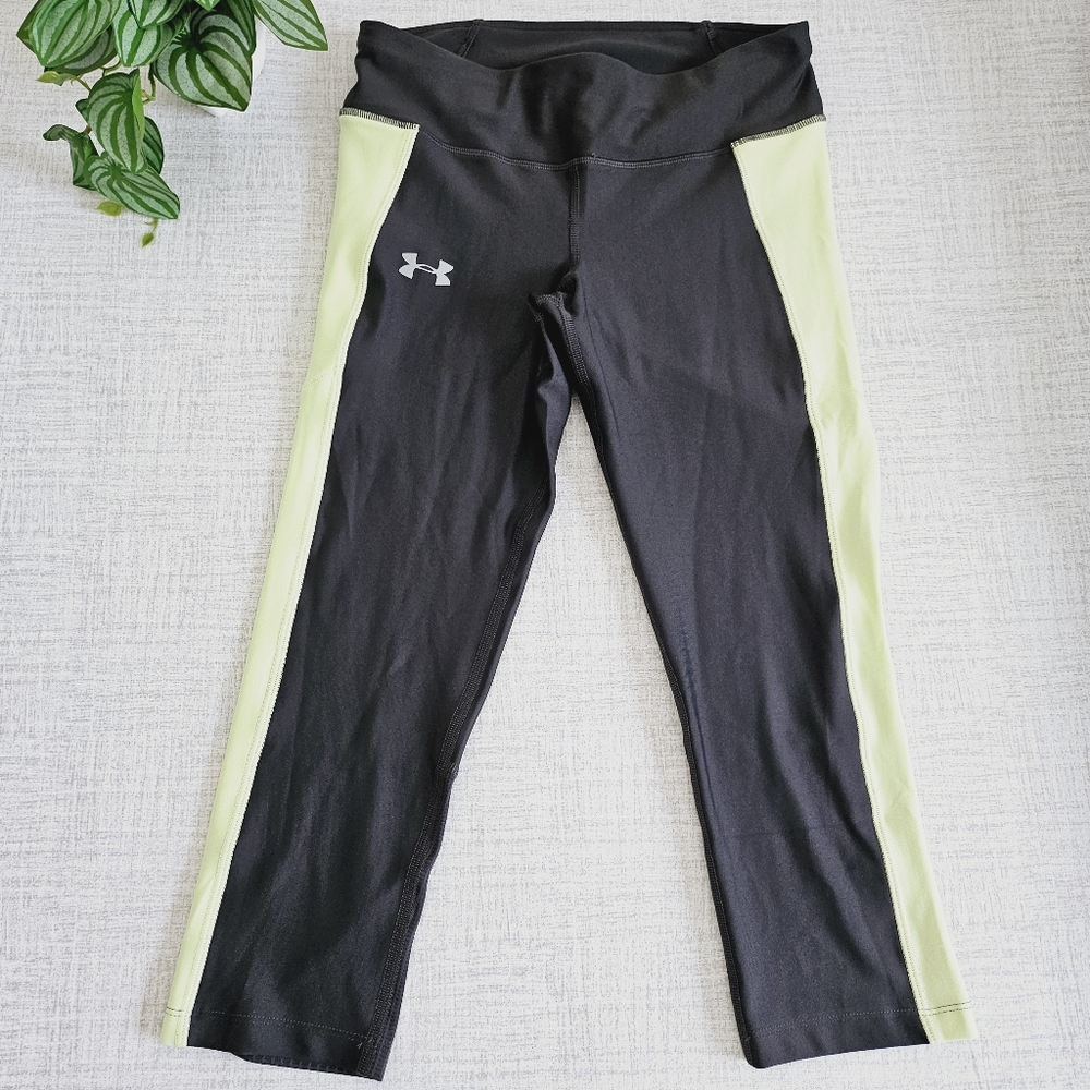 🆕️UNDER ARMOUR Compression Tight Capris Athletic Legging SZ Medium